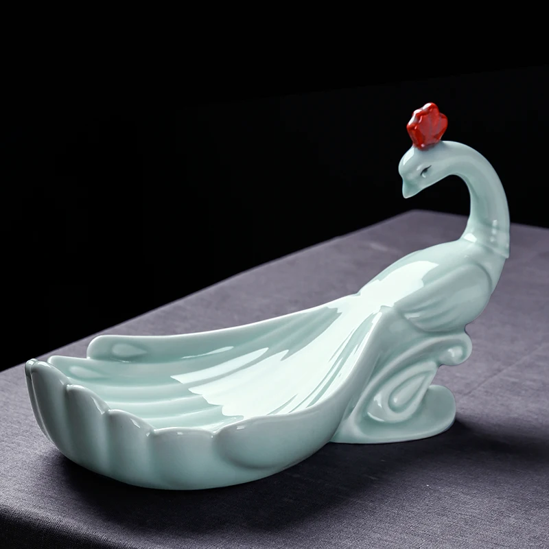 

Traditional Chinese Celadon Peacock Fruit Plate Decorative Ceramic Peafowl Miniature Home Confectionery Tableware Art Ornament