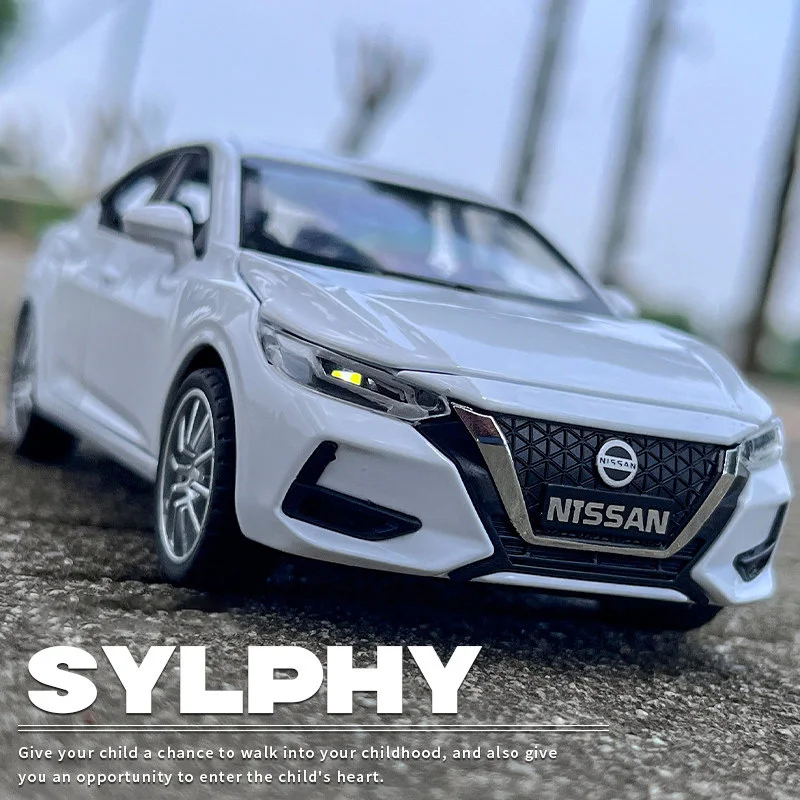 1:32 Nissan SYLPHY Alloy Model Car Toy Diecasts Casting Sound and Light Car Toys For Children Vehicle