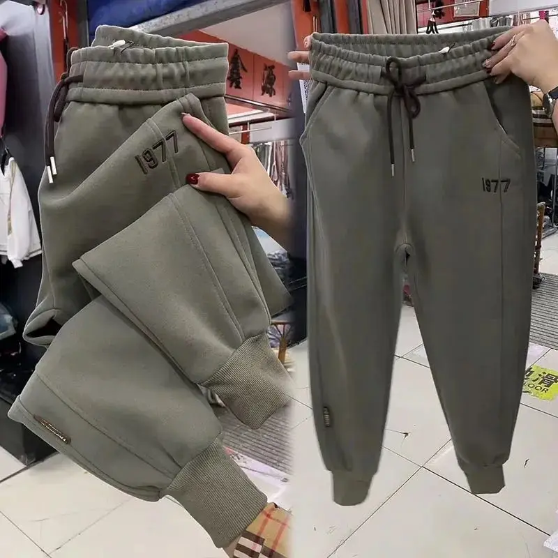 Pantaloni casual da donna con fodera in pile con coulisse, pantaloni sportivi stile harem ricamati