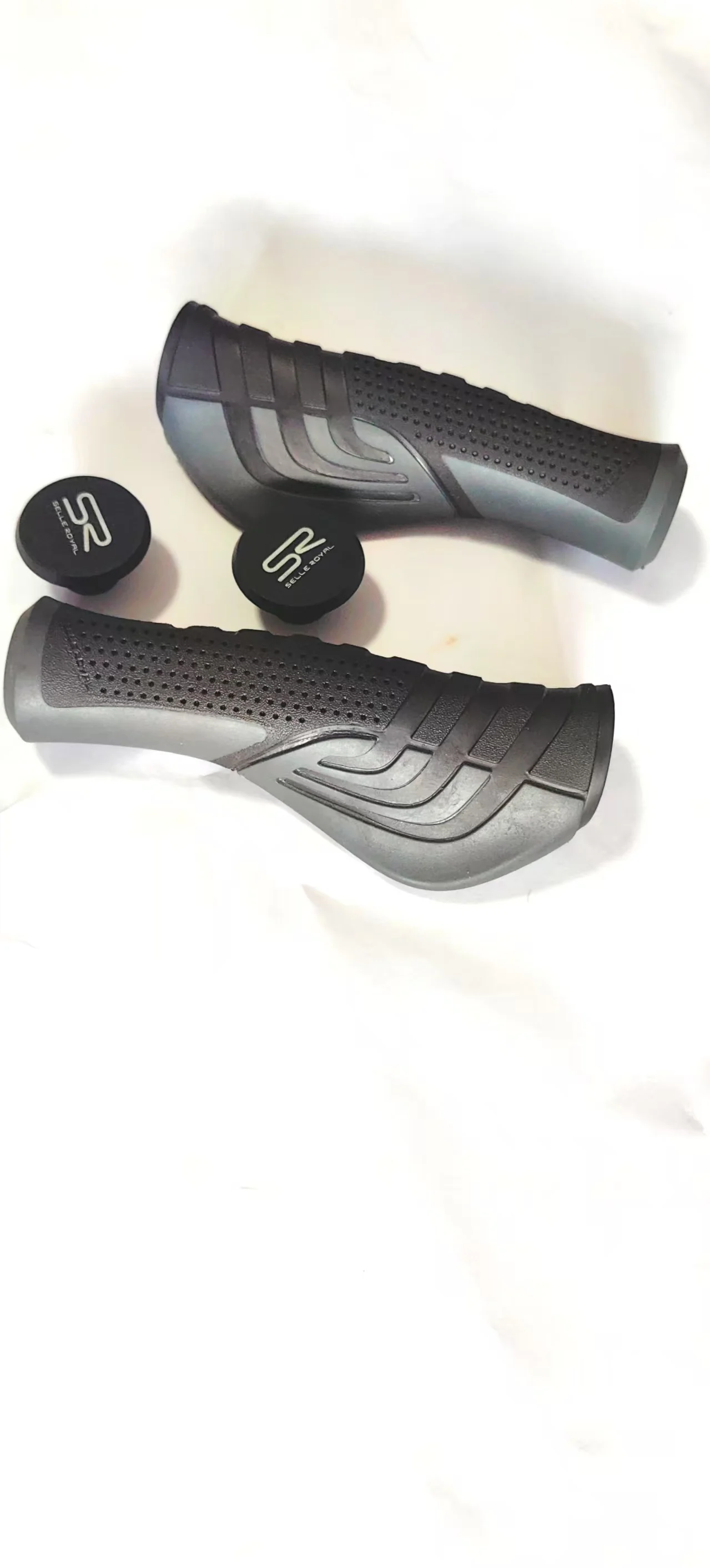 

Велосипедная ручка SELLE ROYAL SR 135 мм