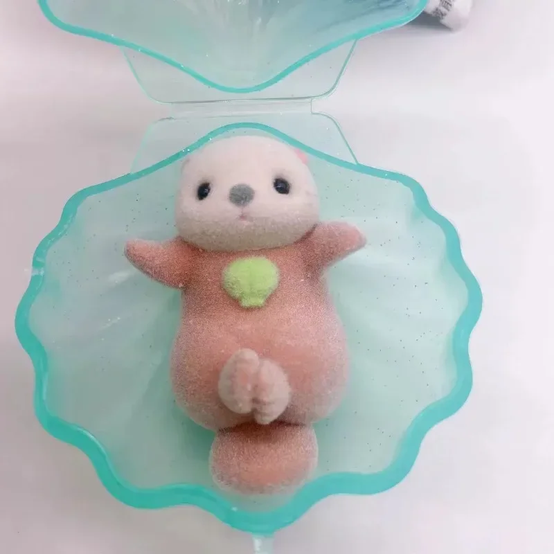 YELL Capsule Gashapon Toy Miniatures Figurines Aquarium Cute Holding Hands Little Otter Dolls Flocking Dolls for Kids Gifts