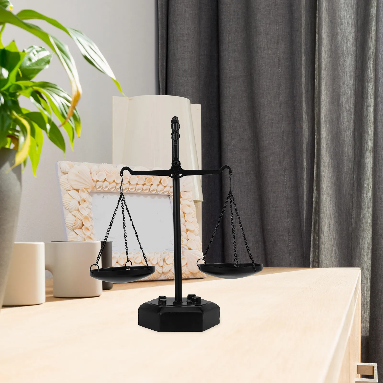 

Balance Scale Ornament Jewelry Tower Lawyer Office Decor Centerpiece Tray Ornaments Vintage Decoration Metal Justice