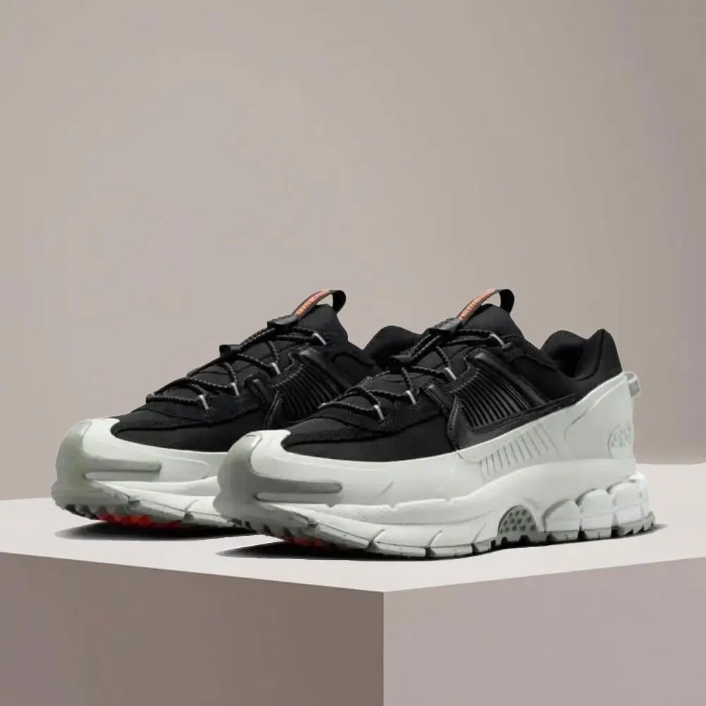 

Мужские стильные, универсальные, удобные, прочные, легкие, амортизирующие кроссовки Nike ZOOM VOMERO ROAM с низким верхом FV2295-001