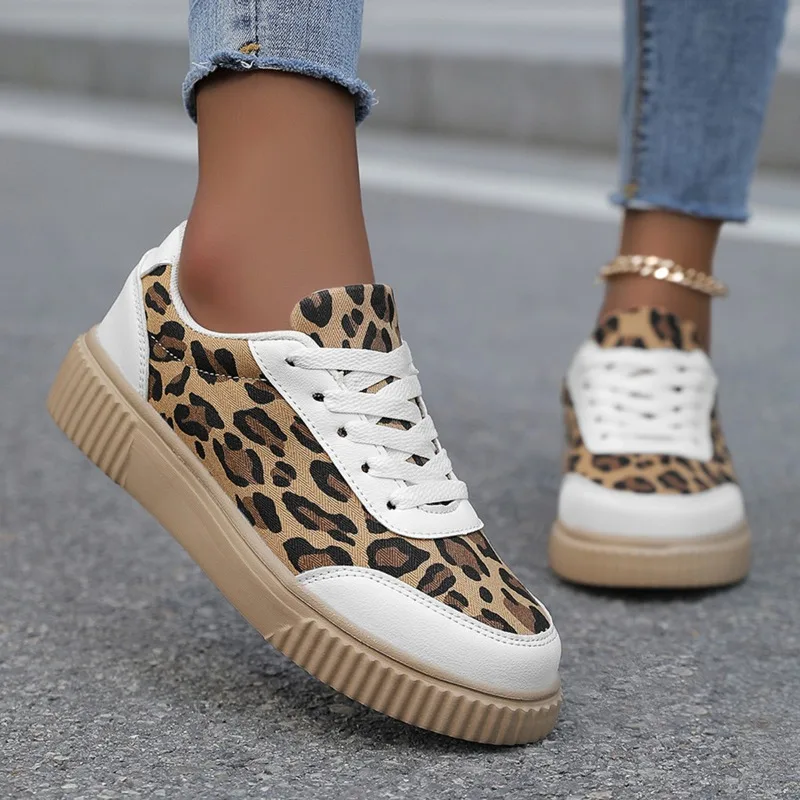 Women's Leopard Print Canvas Flats Shoes Breathable Women Vulcanized Sneakers Woman Platform Casual Board Shoes Large Size 36-44