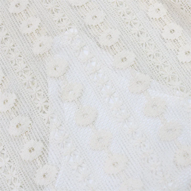 2025 sommer Frauen Spaghetti Strap V-ausschnitt Bodycon Sexy Weiße Spitze Party Kleider Perspektive Schlank Cut Out Nachtclub Langes Kleid