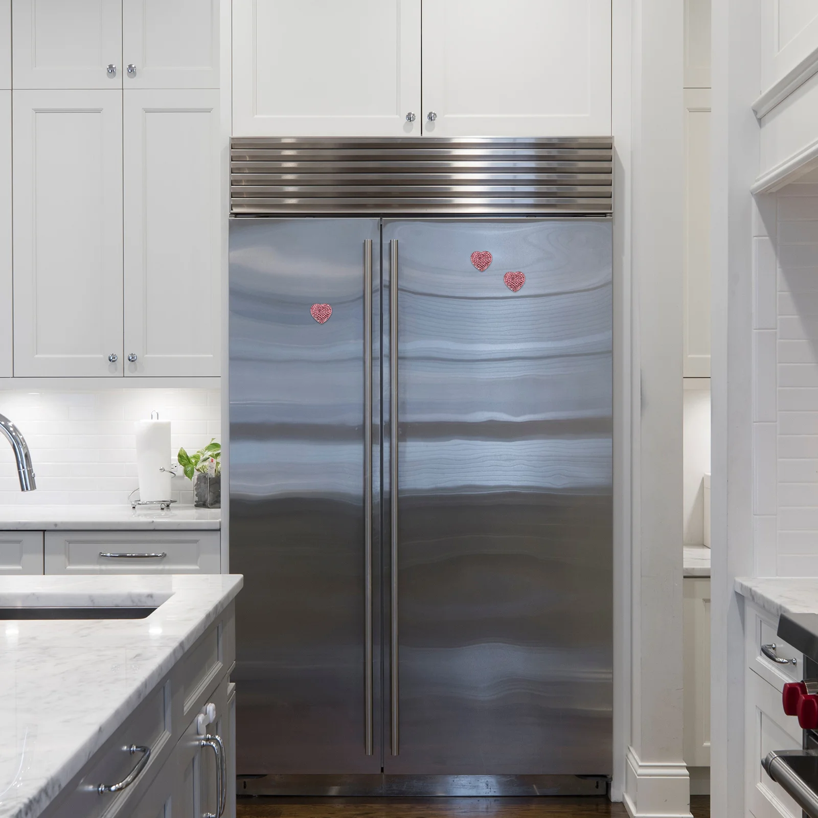 

2Pcs Rhinestone Heart Shape Fridge Magnet Sticker Shiny Metal Refrigerator Magnets for Lockers Washing Machines Dryers