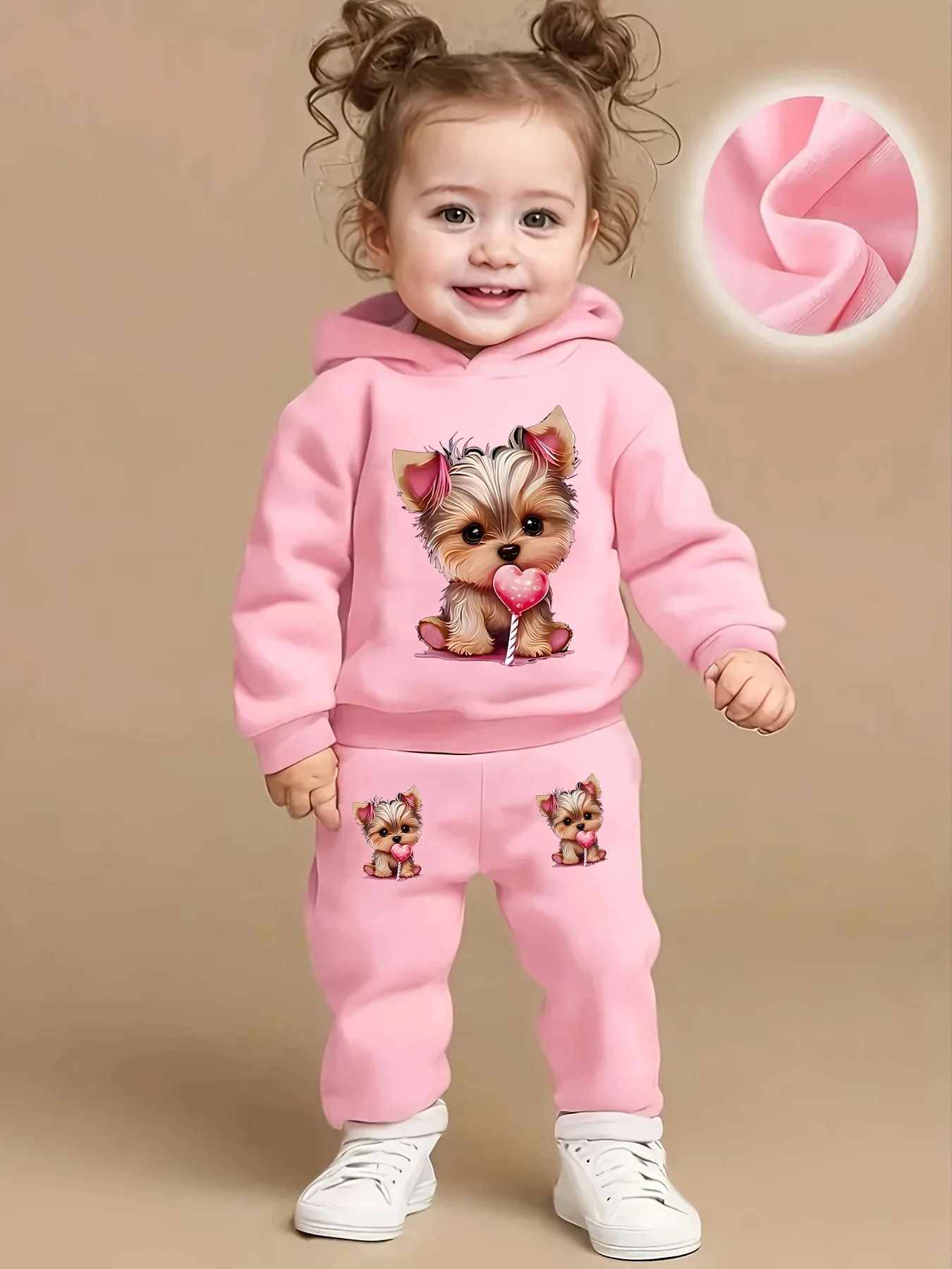 طقم هودي وسروال من الصوف المطبوع بنمط كلب لطيف للفتيات الصغيرات في الخريف والشتاء لحديثي الولادة #1