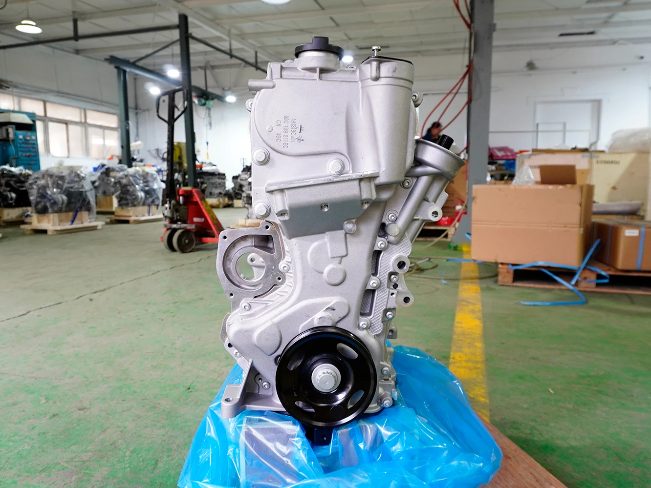 03C100092BX EA111 VW CFNA 1.6L محرك الجمعية حالة جديدة لسكودا فابيا بولو لافيدا #2