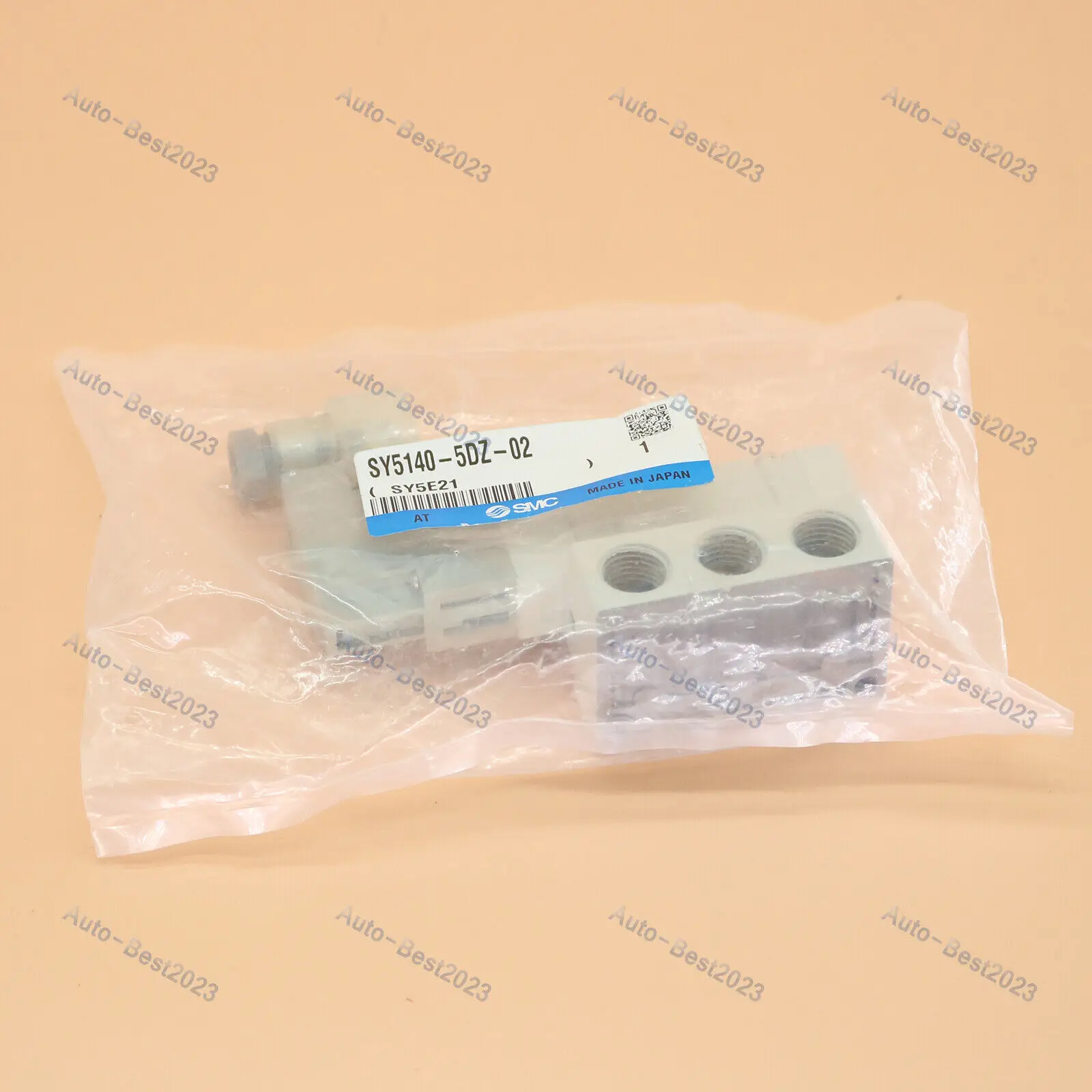 1pcs New SMC SY5140-5DZ-02 solenoid valve SY5140-5DZ-02 Free shipping