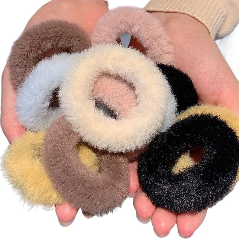 

Women's Plush Scrunchie Traceless Faux Fur Elastics Hair Ties Fuzzy Frizz Free Hair Ropes Headwear Ponytail Holder
