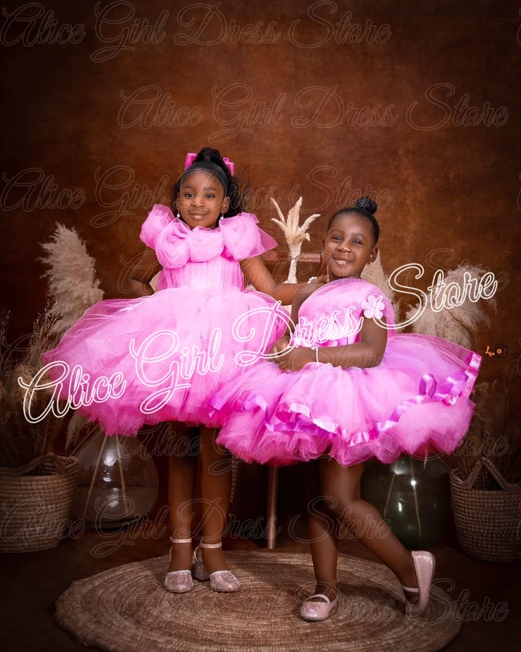 Customized Lovely Pink Flower Girls Dresses for Wedding Tulle Puffy Knee Length Baby Girl Pageant Dress Party Birthday Gowns