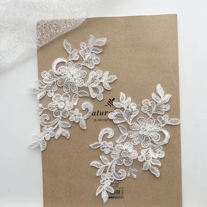 High Quality Lace Appliqués Rayon Carbones Lace Flower Embroidery Applique Medallions For Bridal Dress Accessories