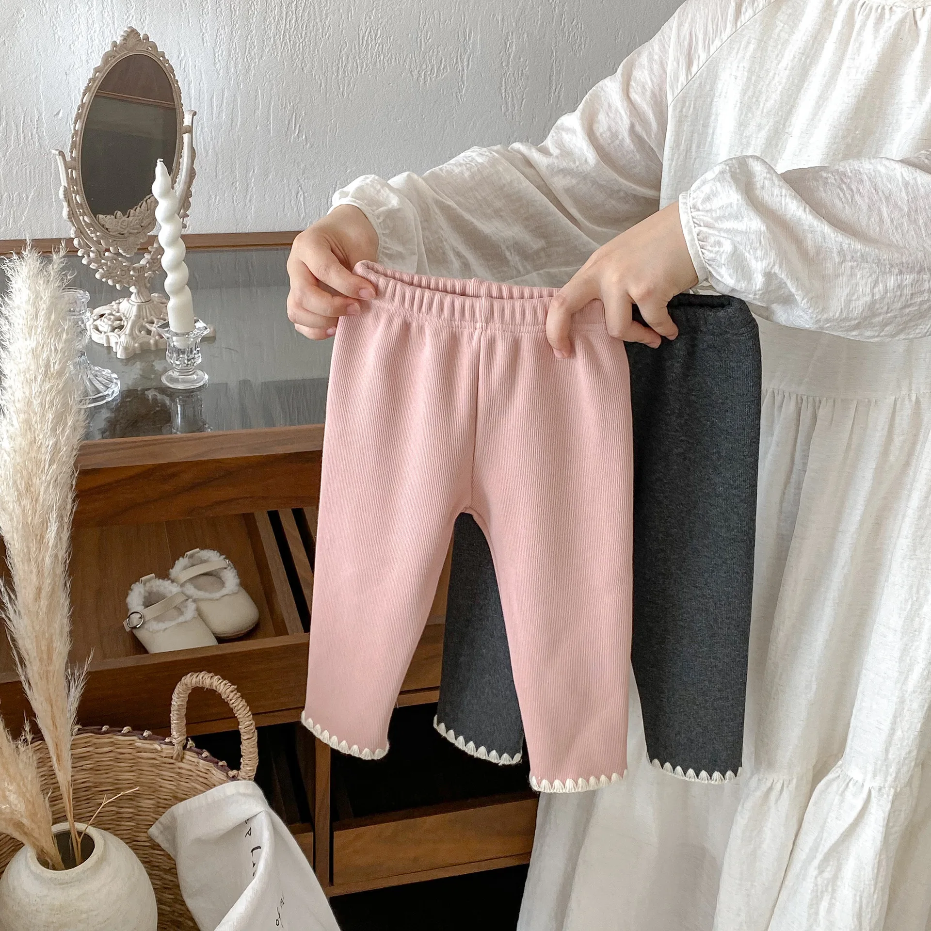 

2025 Winter Korean Kids Girls Ribbed Knit Leggings Fleece-Lined Thermal Pants Elastic Waist Toddler Warm Baby Pants 0-12 Years