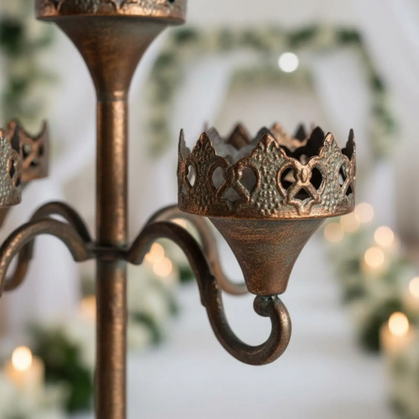 2-pieces-antique-iron-candle-stand-european-design-floor-candelabra-floor-standing-candle-holder-metal-construction