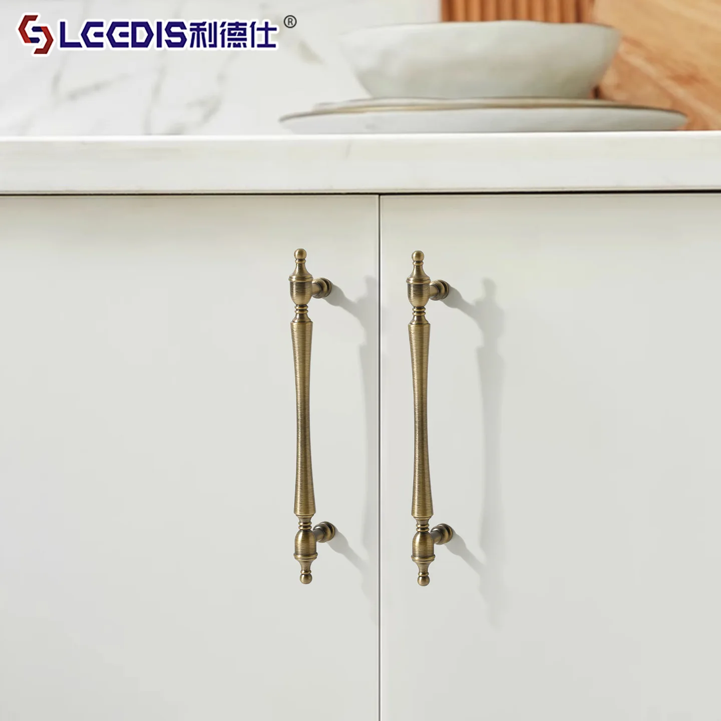 Factory direct sales light luxury brass bronze wardrobe handle wardrobe door drawer French door handle antique small single hole