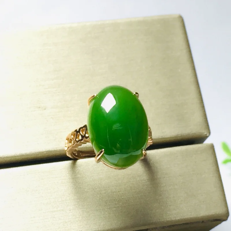 

Natural Hetian Jade Oval Cabochon Four-Claw Bezel Jasper S925 Silver Gold-Plated Hollow Ring Band