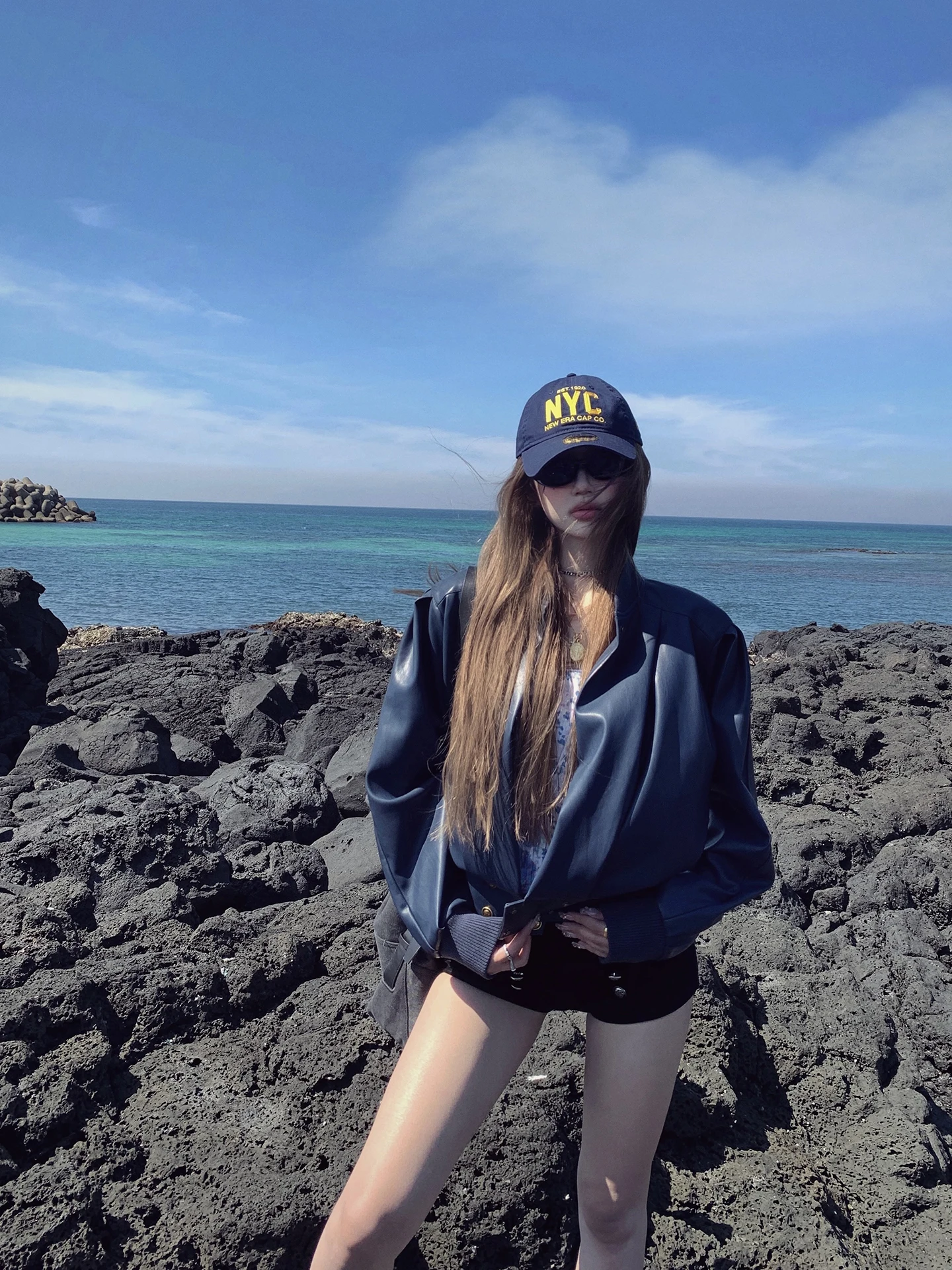 

Женская свободная куртка-косуха Tongiiuu в американском ретро-стиле из искусственной кожи с длинными рукавами на молнии для повседневной носки, осенняя коллекция