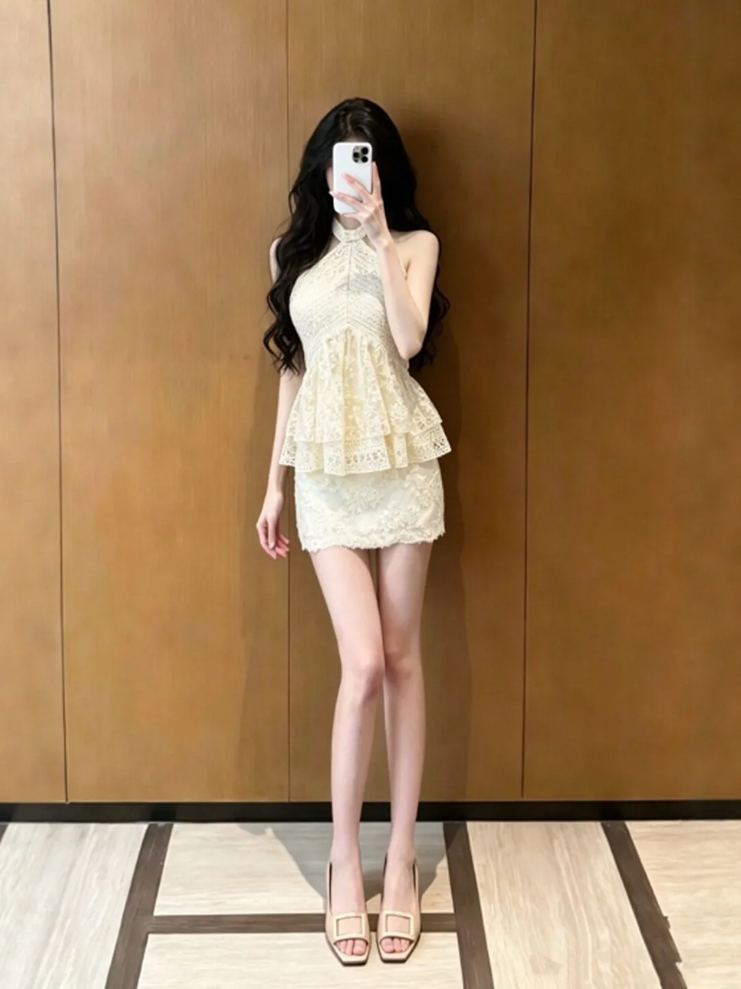 

Gentle Wind Beautiful Neck Hanging Top And Short Skirt Two-Piece Set Whole OOTD Summer 2026 Comfortable Fashion Set Women's C...