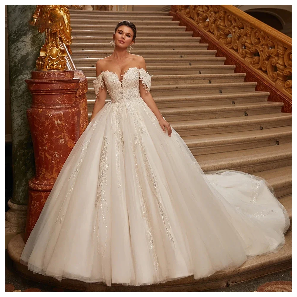 Customzied Gorgeous Ball Gown Wedding Dress Elegant Sweetheart Off Shoulder Bridal Gown Lace Applique Princess Bride Dress 1