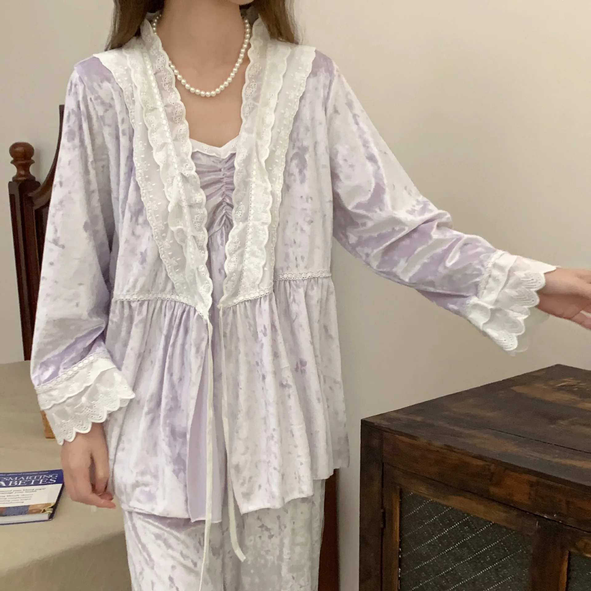velvet-3pcs-pajamas-set-autumn-winter-new-french-court-princess-sleepwear-pijamas-suit-loose-velour-home-clothes-lounge-wear