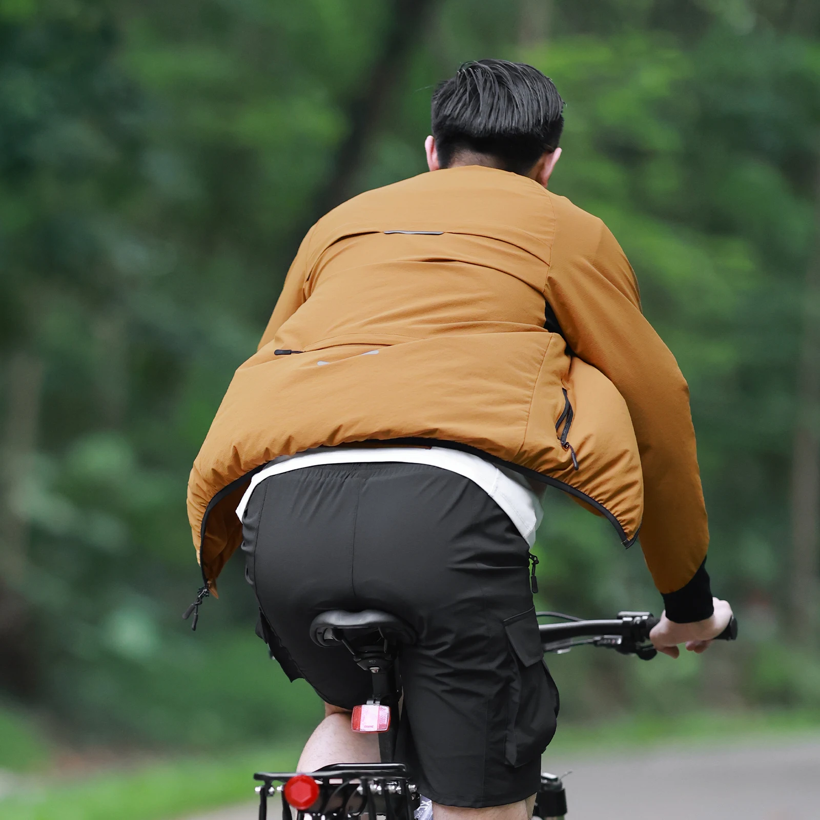 WOSAWE Cycling Jacket Windbreaker Autumn Road MTB Bike Wind Jacket Long Sleeved Coat Windproof Reflective Cycling Clothing