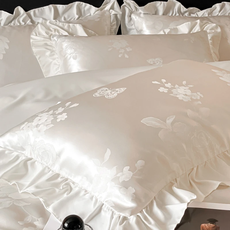 Luxury Satin Jacquard 4PCS Bedding Set Silky Soft to Touch Duvet cover Bedsheet Pillowcases Quality Wrinkle Resistant