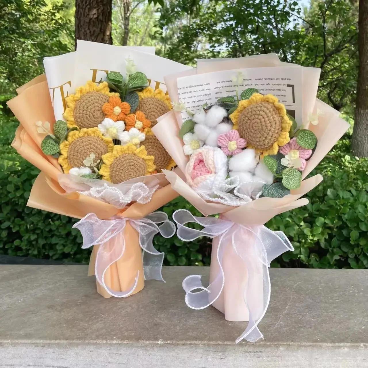 Artificial rose sunflowers Tulip carnations Finished Knitted Crochet Bouquets Gifts For Valentine Mothers Birthday Graduation