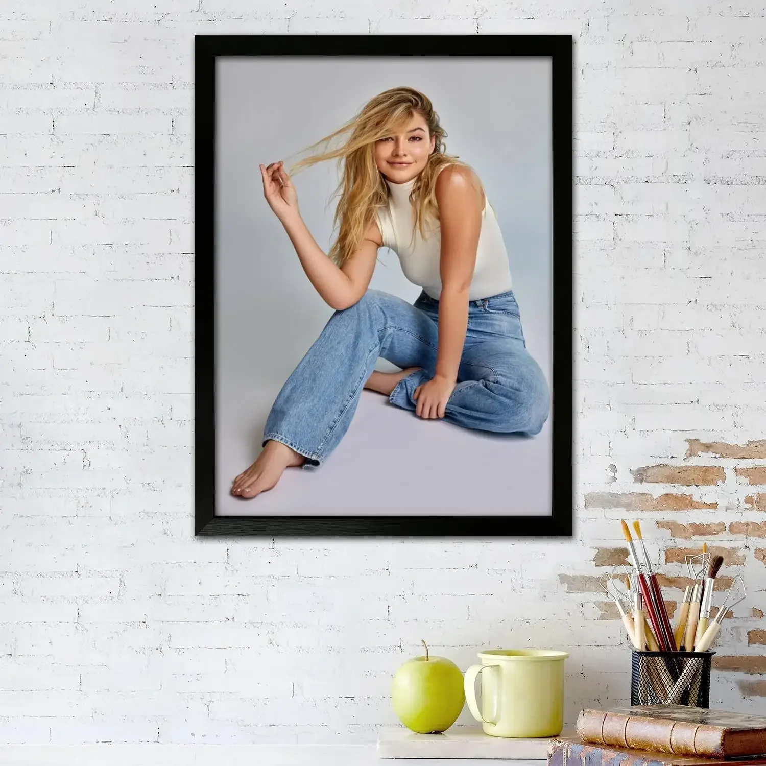 madelyn cline Canvas Art Poster, Wall Art Picture Print, Modern Family Bedroom Decor Posters,Decorative painting