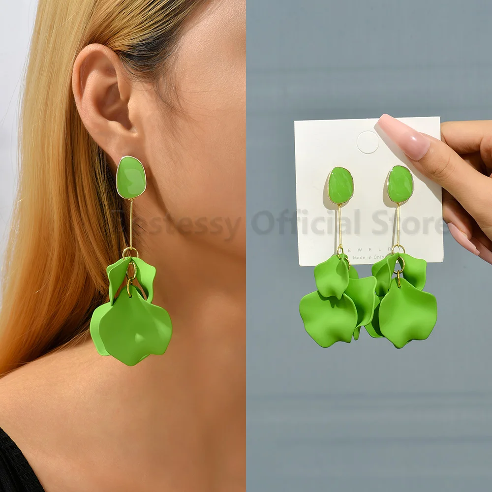 Green Crystal Large Dangle Piercing Earrings Luxury Statement Petals Long Pendant Modern Women Geometric Party Fashion Jewelry
