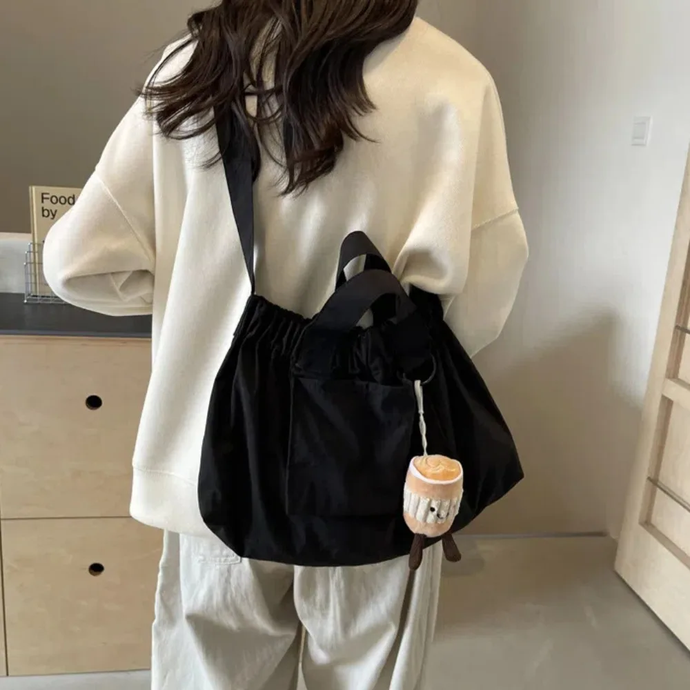 Polyester Canvas Crossbody Bag Pleated Key Ring Contrasting Colors Handbag Plush Doll Pendant Solid Color