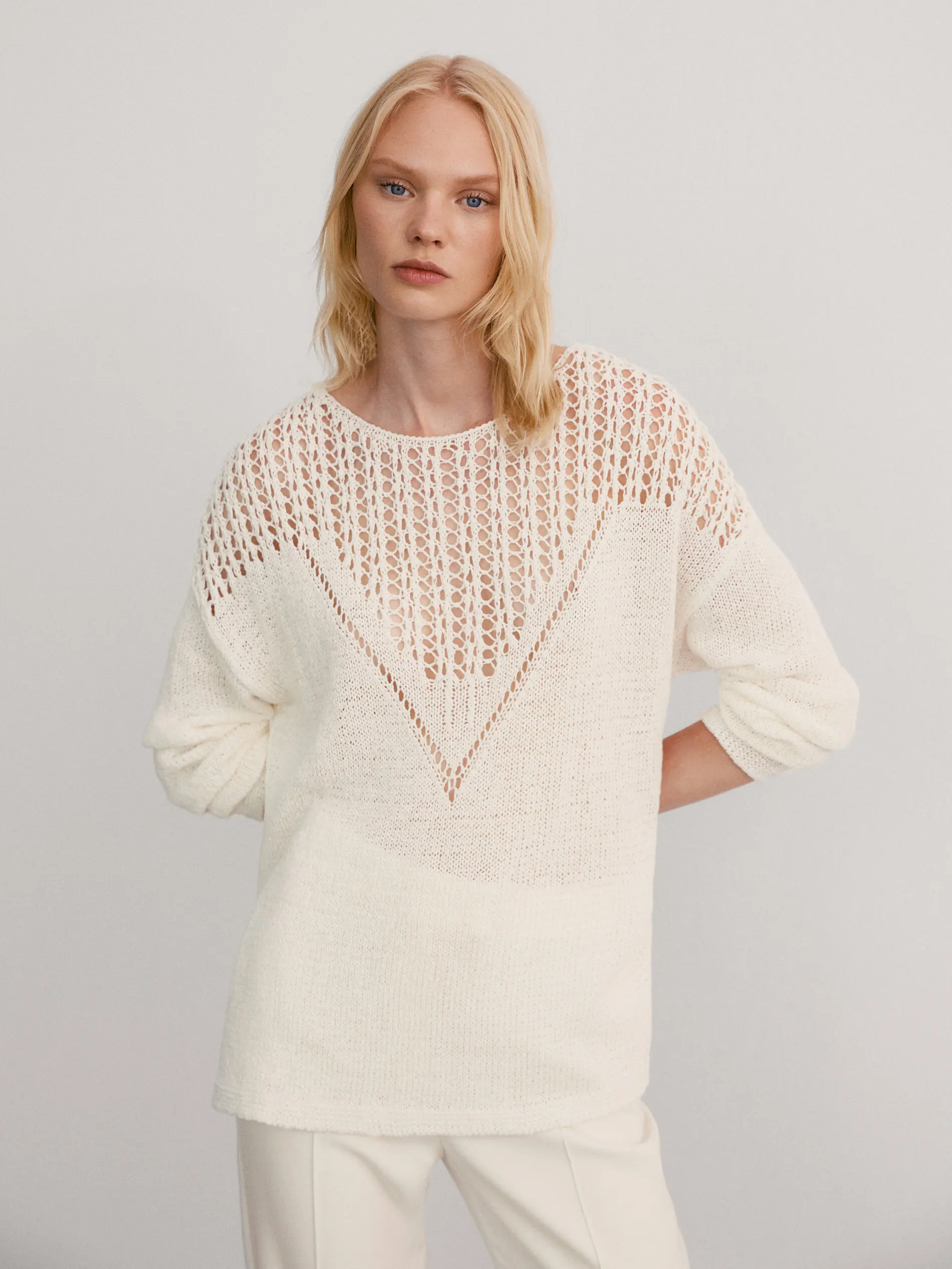 Ethereal MD 2023  autumn new style of Loose version hollow-out design sense solid color long-sleeved sweater