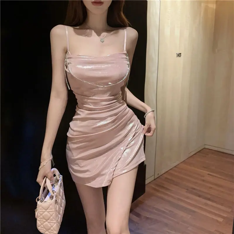 

Chic Diamond Chain Suspender Dress in Summer New Irregular Waist-hugging Short Skirt for Women