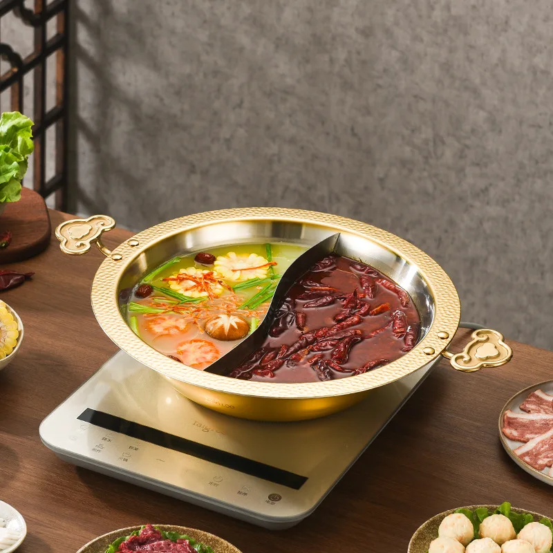 

Creative Handle Stainless Steel Hot Pot Manual Hammer Printing Pot 3-layer Steel Clear Soup Pot Commercial Double Flavor Hotpots