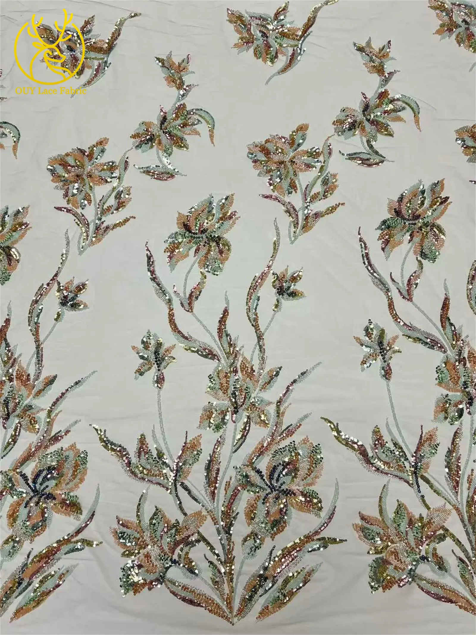 Luxuriöser afrikanischer Brautkleidstoff mit Perlenstickerei 2026 – Neuer französischer nigerianischer bestickter Blumen-Pailletten-Spitzenstoff für Hochzeits- und Partykleider – Detail 18