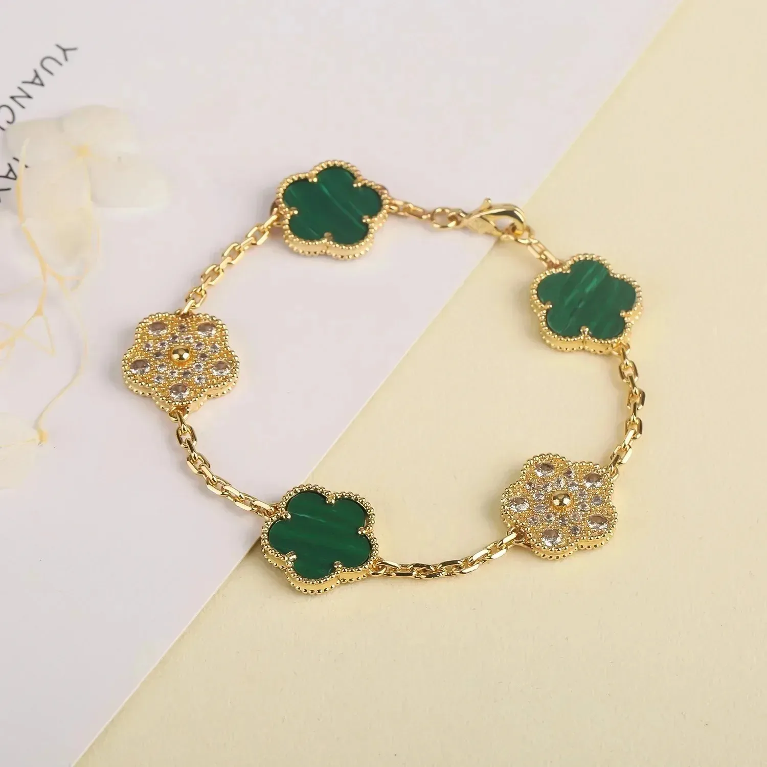 New fashion jewelry five-leaf flower double-sided natural stone bracelet Women's holiday dance party daily wear shamrock