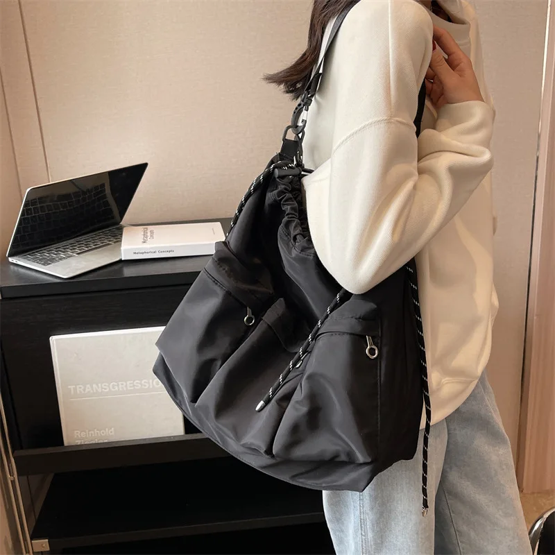 Y2K Drawstring Crossbody Bag Women Men Shoulder Bags Causal Messenger Handbags Black Lage Capacity Street Oxford Leisure bag sac