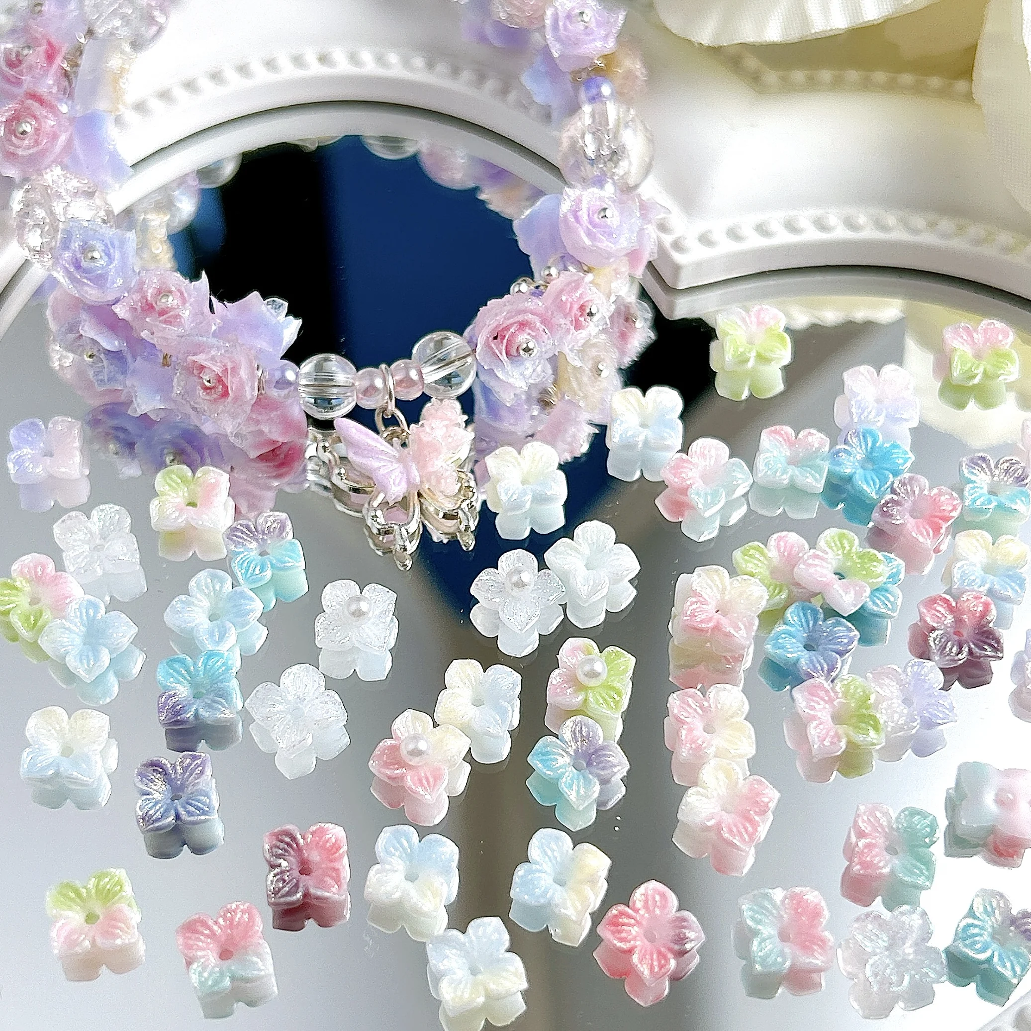 60 uds nuevas flores creativas de ensueño dijes para uñas gradiente colorido luminoso flores de cuatro pétalos decoraciones artísticas de resina para uñas DIY