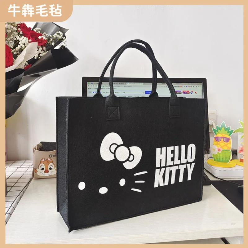 Sanrio New Hello Kitty Handbag Lightweight and Large Capacity Casual Waterproof Stain Resistant Cute Handbag