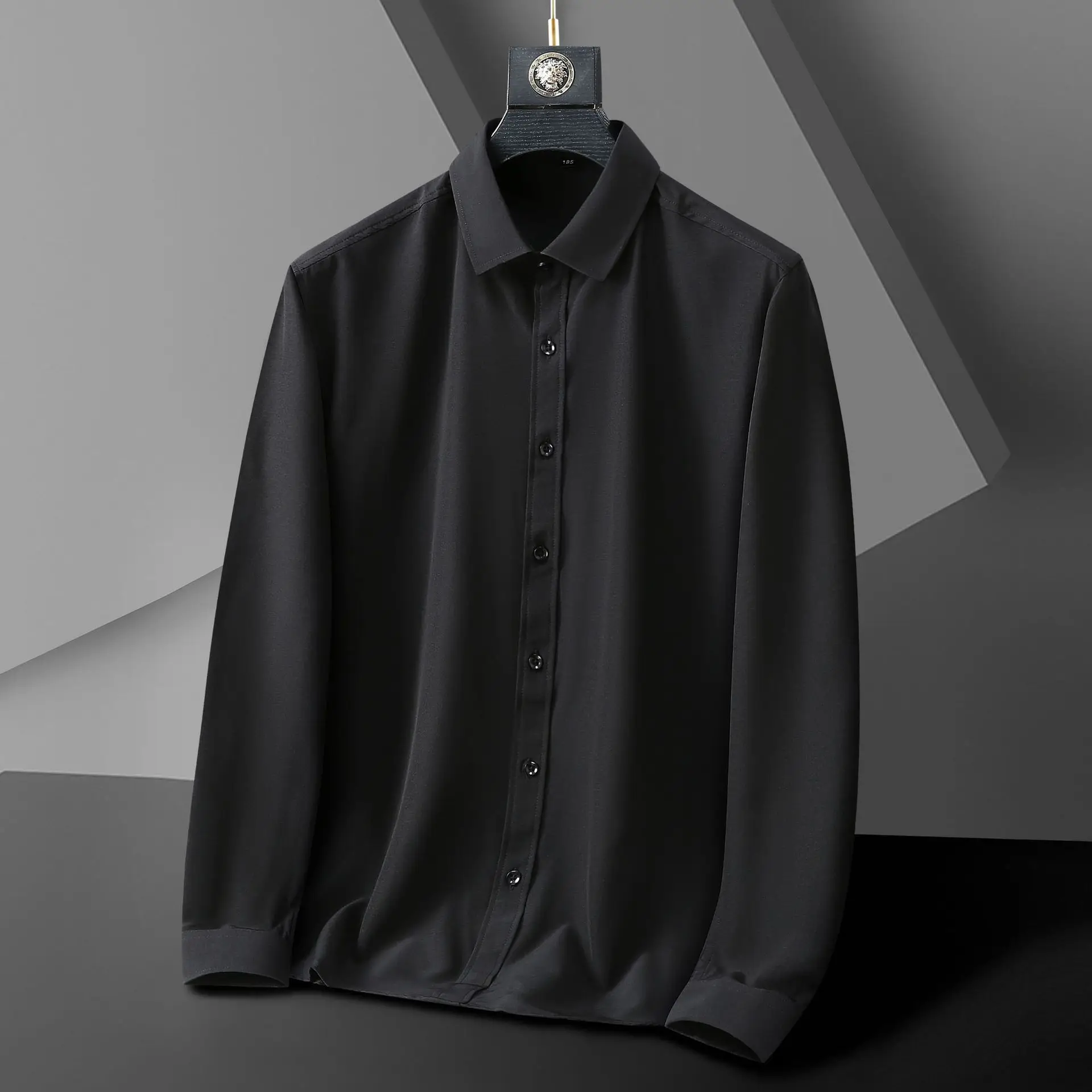 ヨーロッパのプラスサイズの男性用弾性シャツ、男性用無地長袖ルーズ四面弾性シャツ