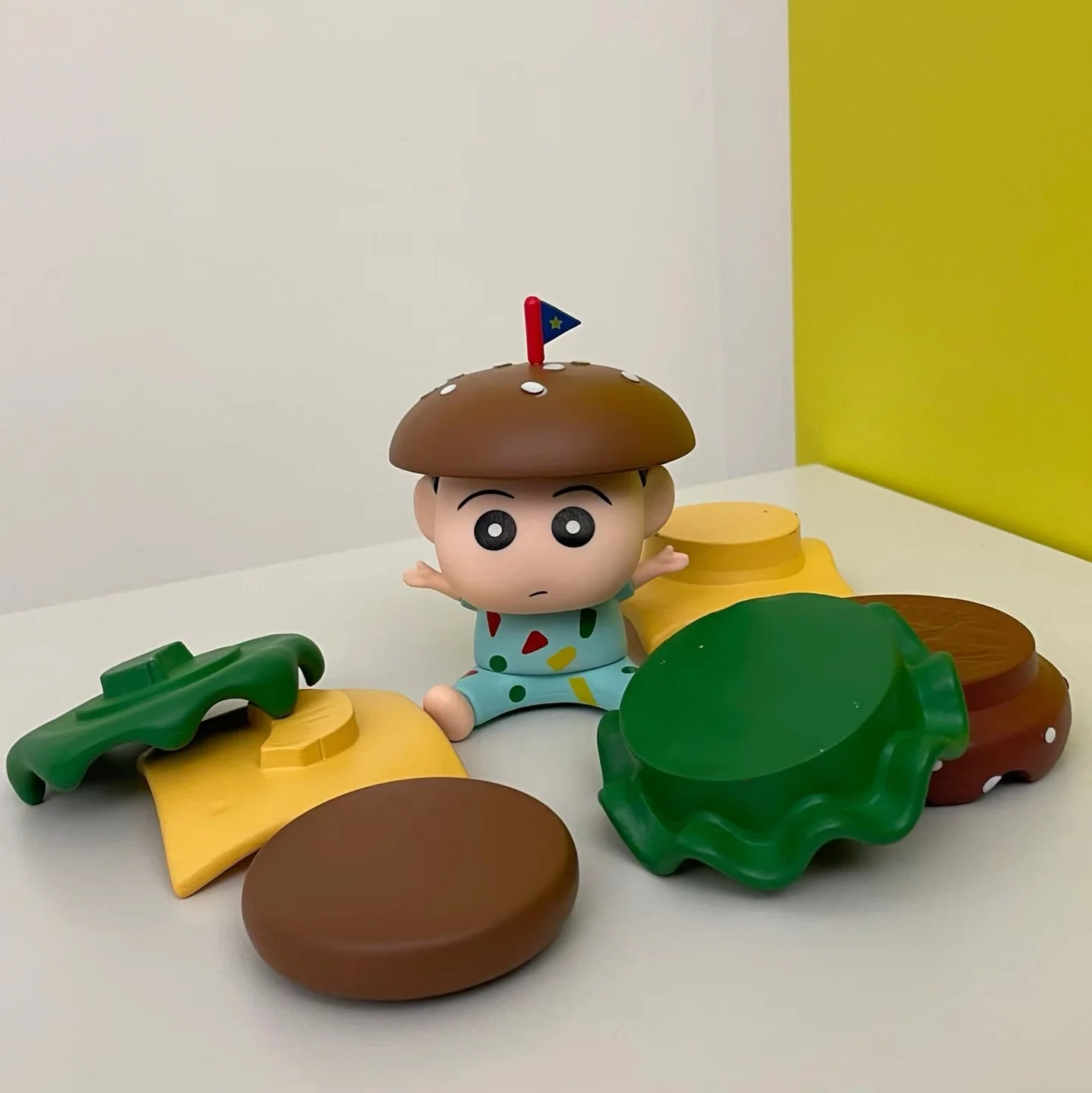 Crayon série Shin Chan pour décoration de maison, beurre de hamburger, décor de bureau et de voiture, cadeau d'anniversaire