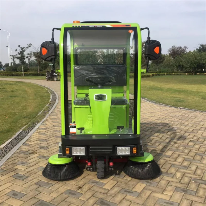 Small Sweeper Truck 1500Semi-closed three-brush sweeper Street leaf sweeper