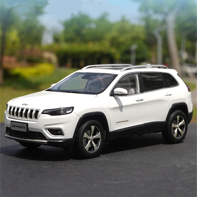 

1:18 Jeeps Cherokee SUV Alloy Car Model Diecast Metal Off-road Vehicles Car Model Simulation Collection Kids Toy Gift Decoration