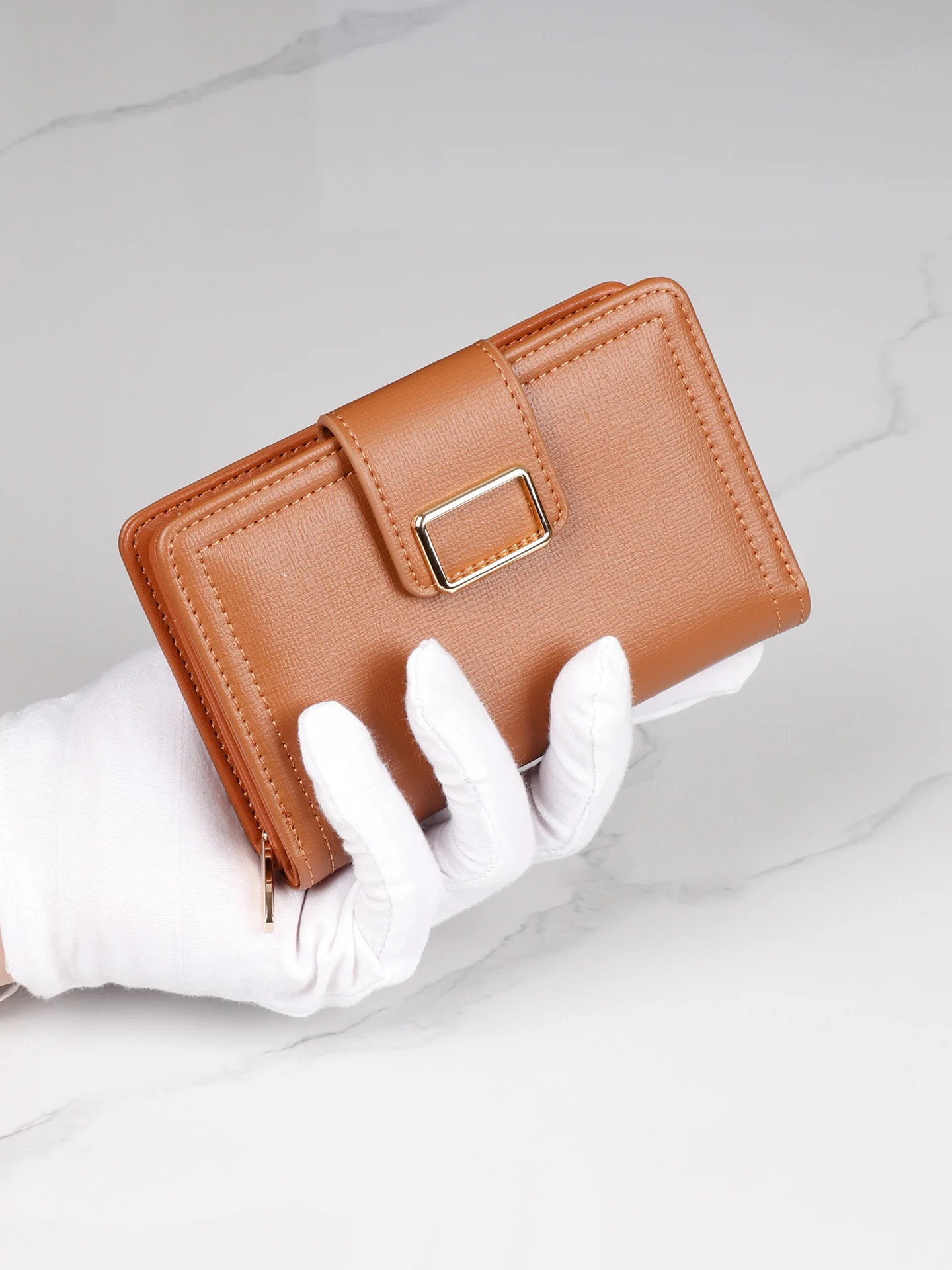 women's-short-wallet-soft-leather-large-capacity-simple-high-end-multi-card-slot-coin-purse-lightweight-luxury-money-clip
