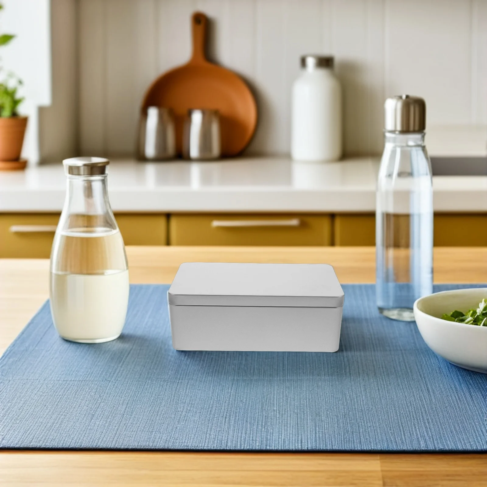 

Rectangular Tinplate Storage Box Tea Leaves Can Small Tin Candy Storage Container Metal Holder Tin Box with Lid