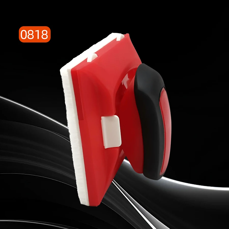 فرشاة تشذيب الحواف 0818 - أداة مطاطية ناعمة باللونين الأحمر والأسود لتطبيق سلس وخالي من الخطوط من خطوط الطلاء والجص، مثالية