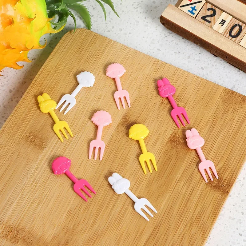 8/10Pcs Hello Kitty Sanrio Things Plastic Sandwich Sign Children Cute Fruit Fork Party Snack Forks Kawaii Festival Supplies