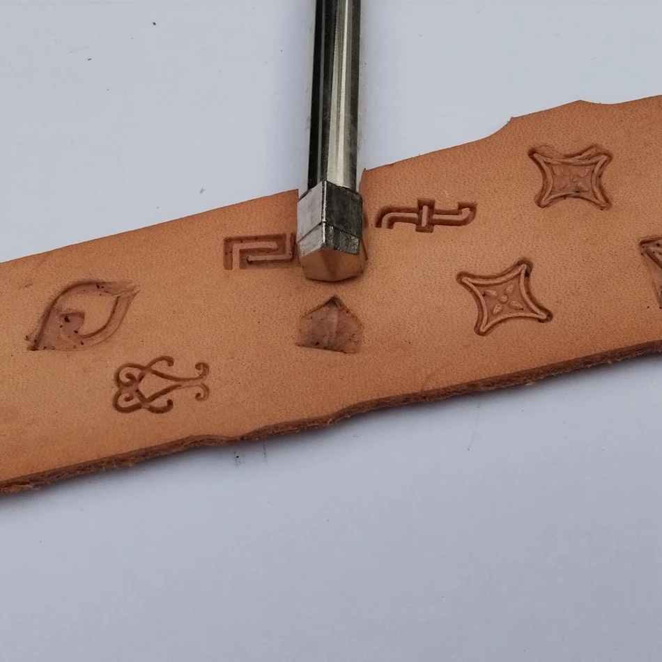 Leather craft hardware tools, precision steel engraving embossing tools, auxiliary decorative stamping patterns.