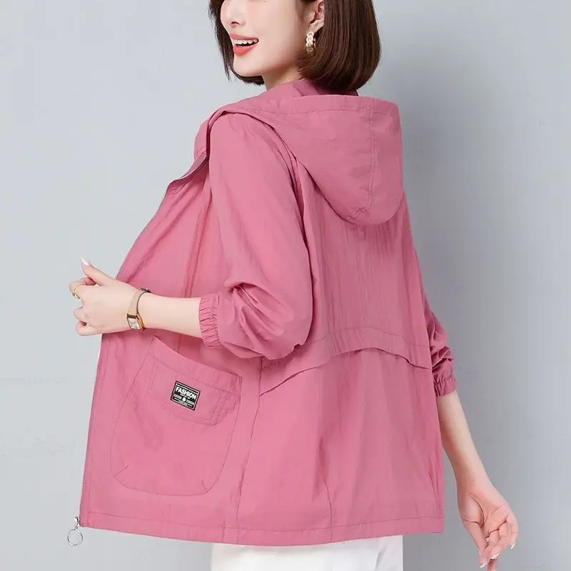 Hooded Sunscreen Clothes Women's Summer Thin Jacket 2026 New Pocket Zipper Loose Breathable Sunscreen Clothing Mother Clothes