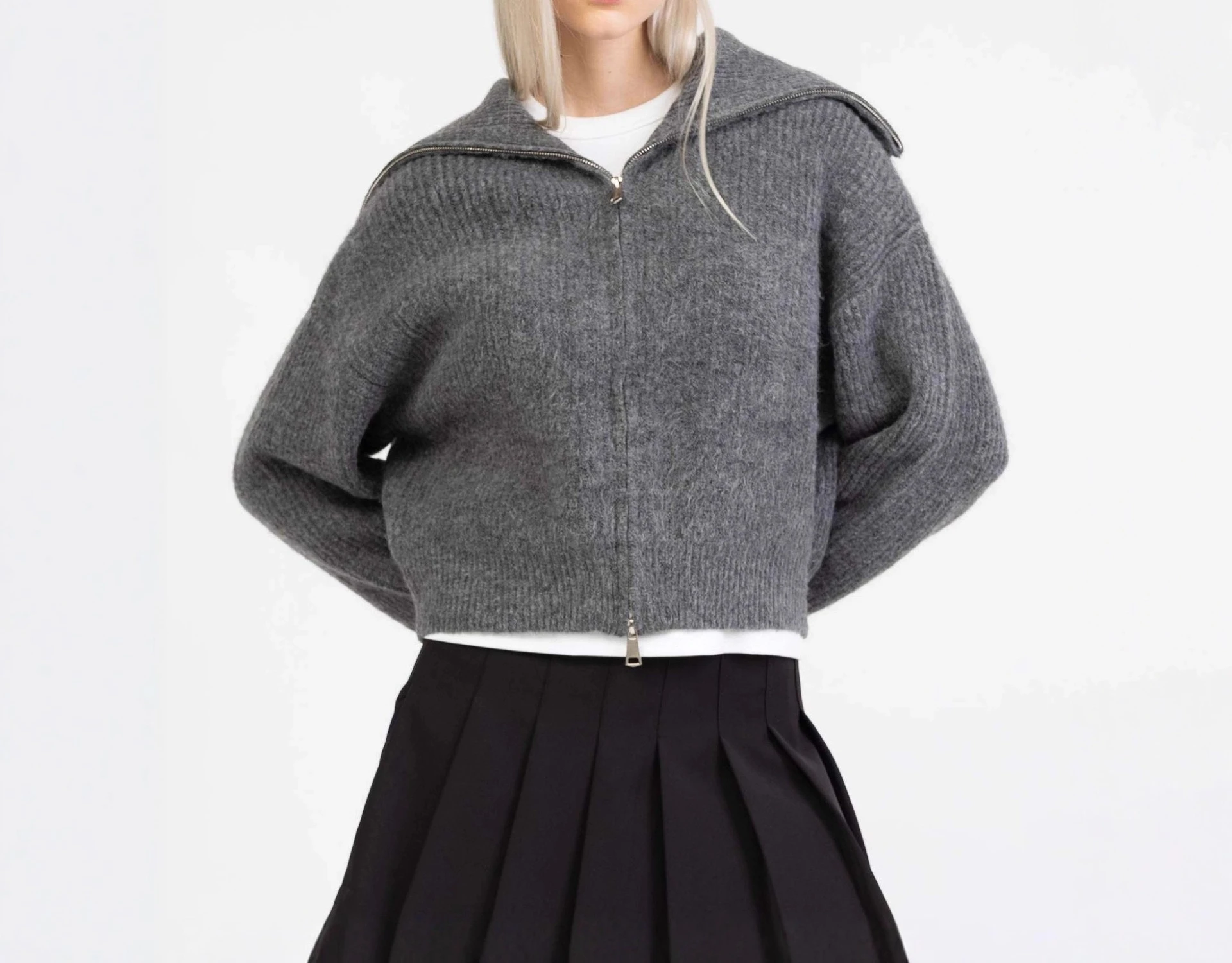 Nowy sweter rozpinany na zamek w stylu europejskim i amerykańskim z dużym kołnierzem, dzianinowa kurtka.