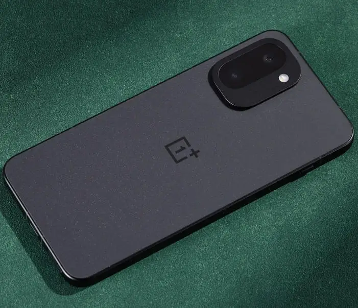 OnePlus Ace 6T 5G Unlocked Snapdragon8 Gen5 6.83 inch AMOLED 165HZ 8300mAh SuperVOOC100W Charge 50MP Google ColorOS16 ACE6t